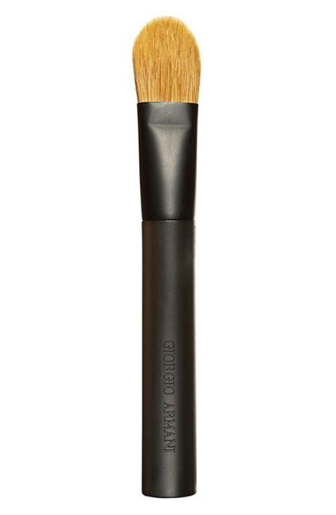 armani foundation brush reviews.